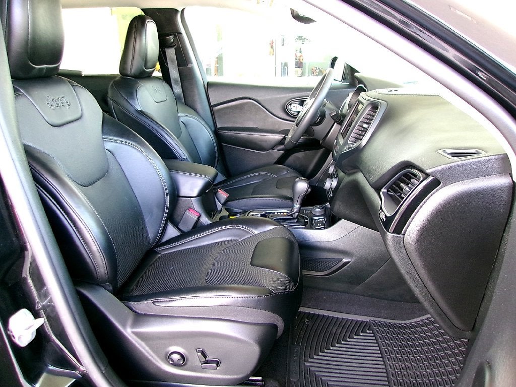2023 Jeep Cherokee Altitude