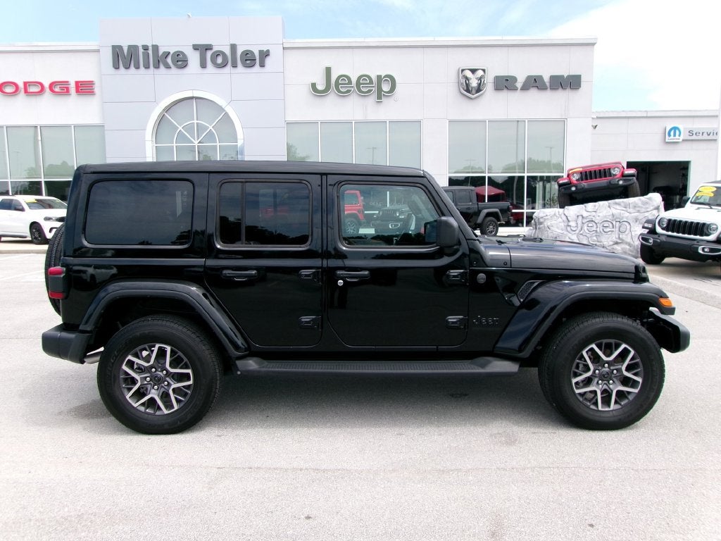 2025 Jeep Wrangler Sahara