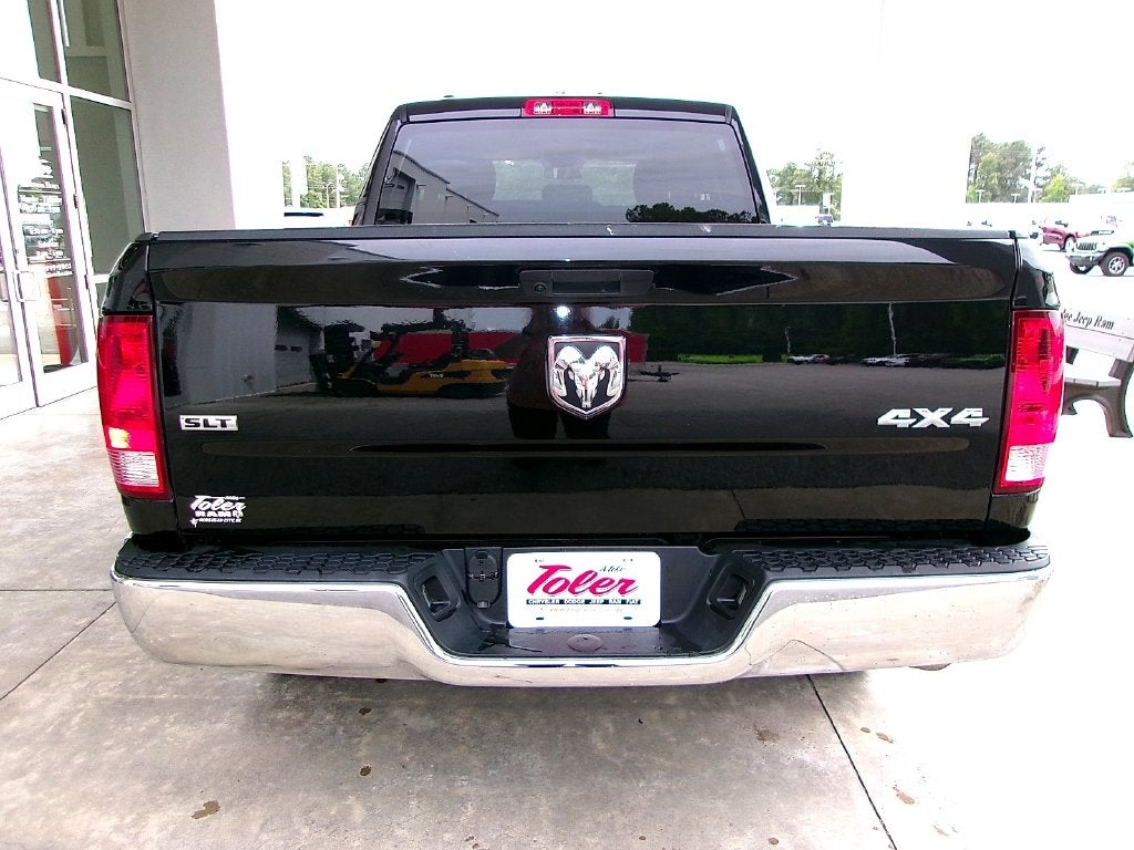 2024 RAM 1500 Classic SLT