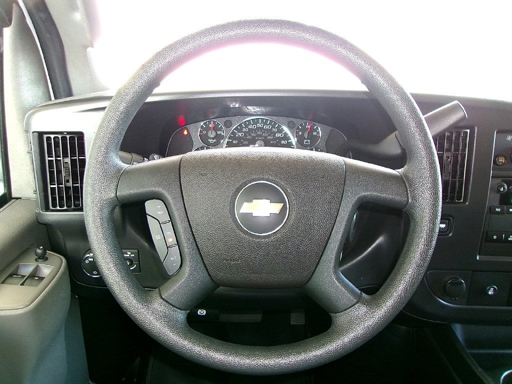 2024 Chevrolet Express 3500 LT Passenger
