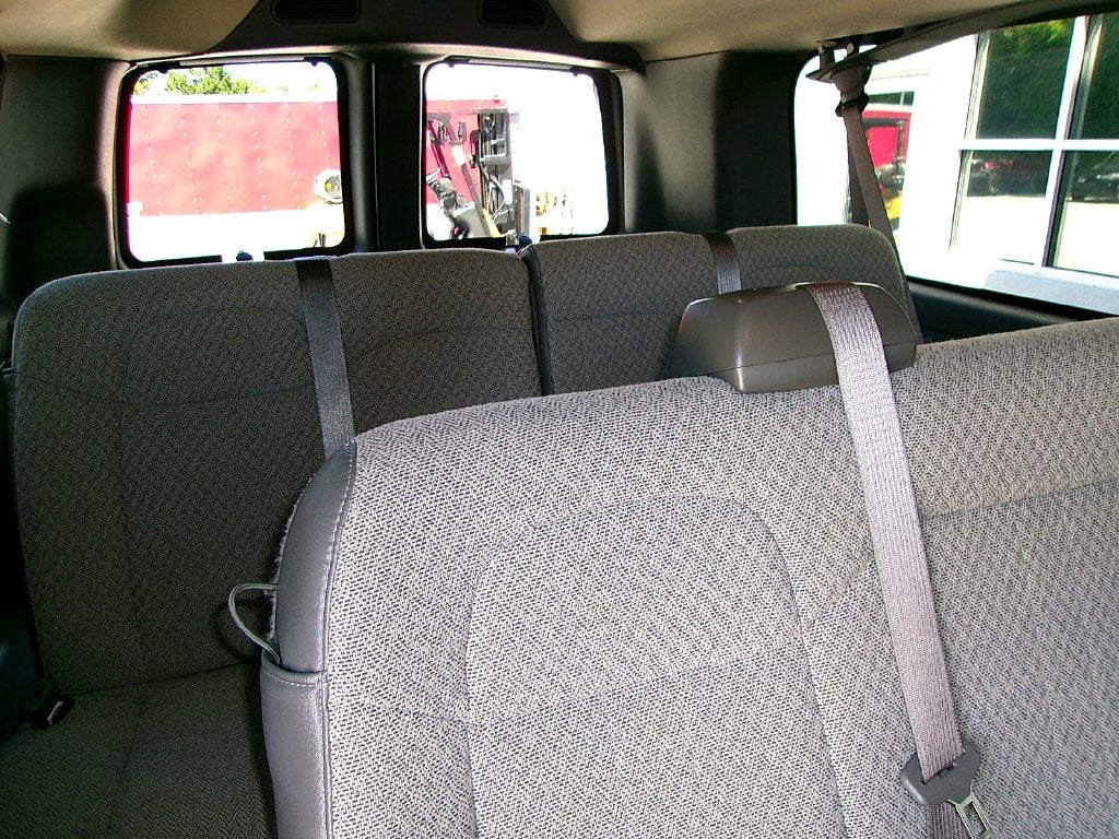 2024 Chevrolet Express 3500 LT Passenger