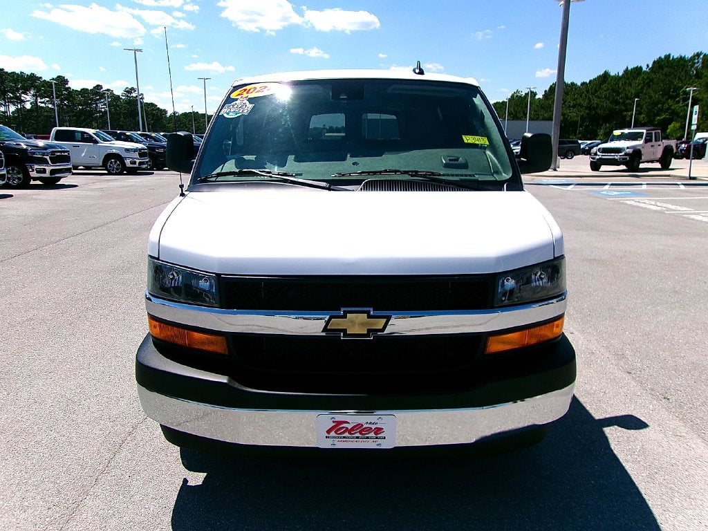 2024 Chevrolet Express 3500 LT Passenger