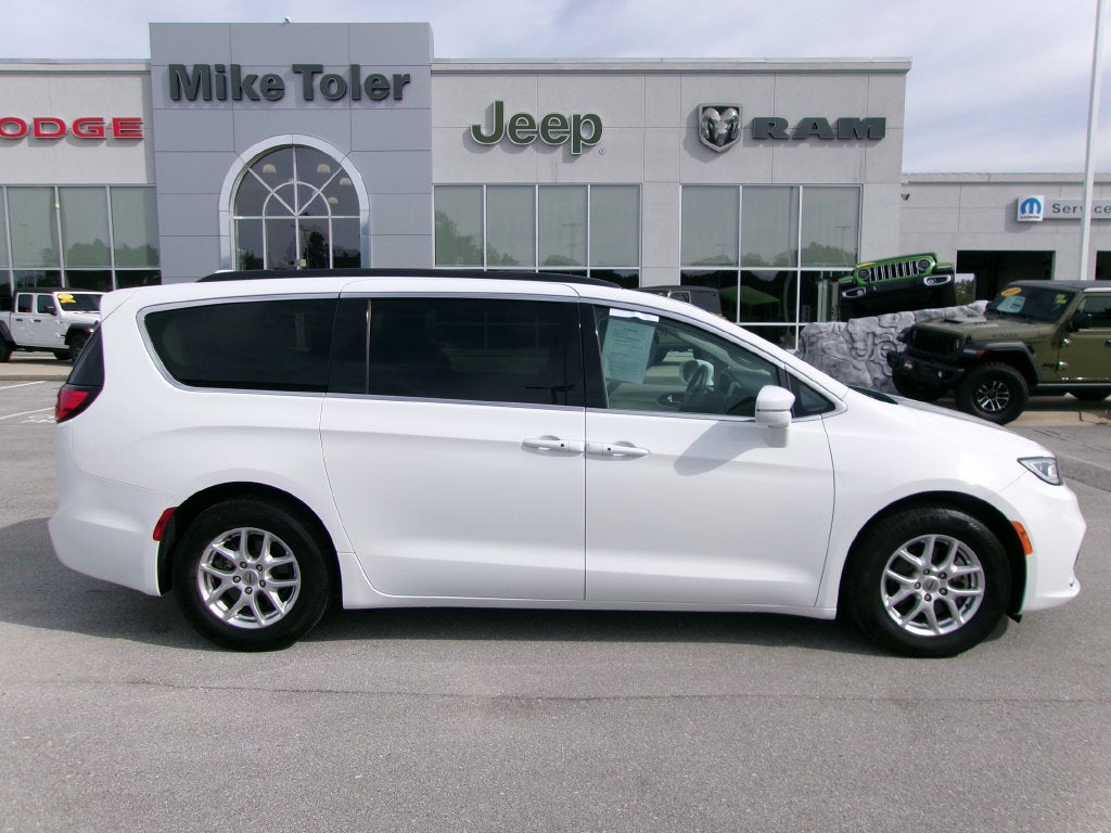 2022 Chrysler Pacifica Touring L