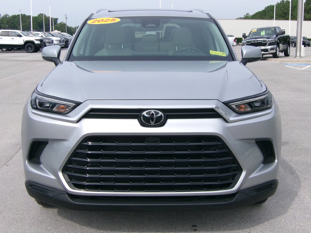 2025 Toyota Grand Highlander XLE