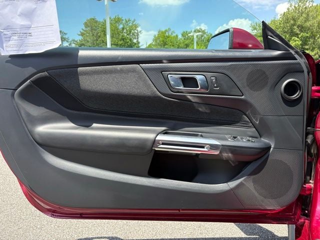 2025 Ford Mustang EcoBoost