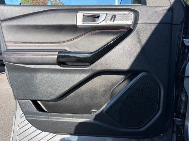 2024 Ford Explorer ST-Line