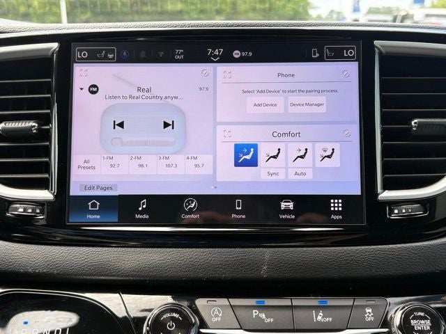 2025 Chrysler Pacifica Select