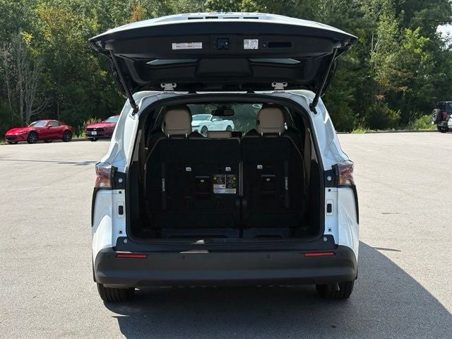 2024 Toyota Sienna XLE 7 Passenger