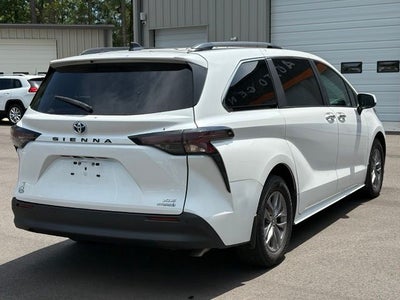 2024 Toyota Sienna XLE 7 Passenger
