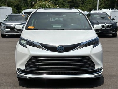 2024 Toyota Sienna XLE 7 Passenger