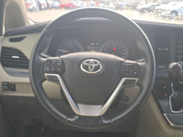 2019 Toyota Sienna XLE Premium 8 Passenger