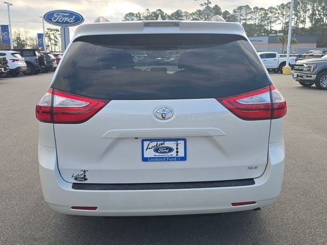 2019 Toyota Sienna XLE Premium 8 Passenger