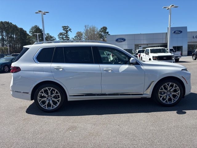 2025 BMW X7 xDrive40i