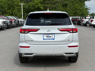2024 Mitsubishi Outlander SE