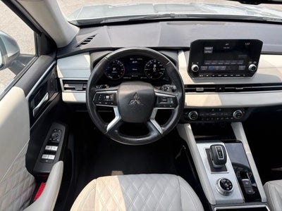 2022 Mitsubishi Outlander SEL