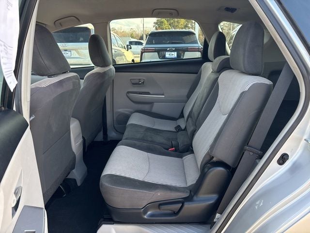 2016 Toyota Prius v Three