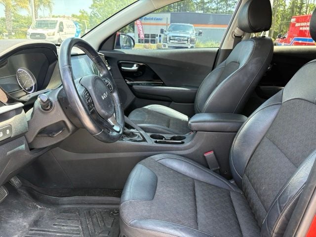 2022 Kia Niro LXS