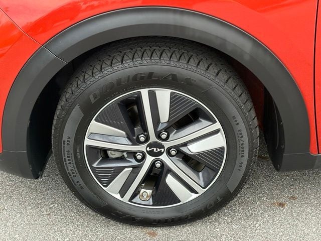 2022 Kia Niro LXS