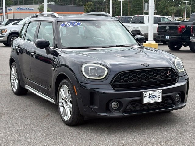 2024 MINI Cooper S Countryman Iconic