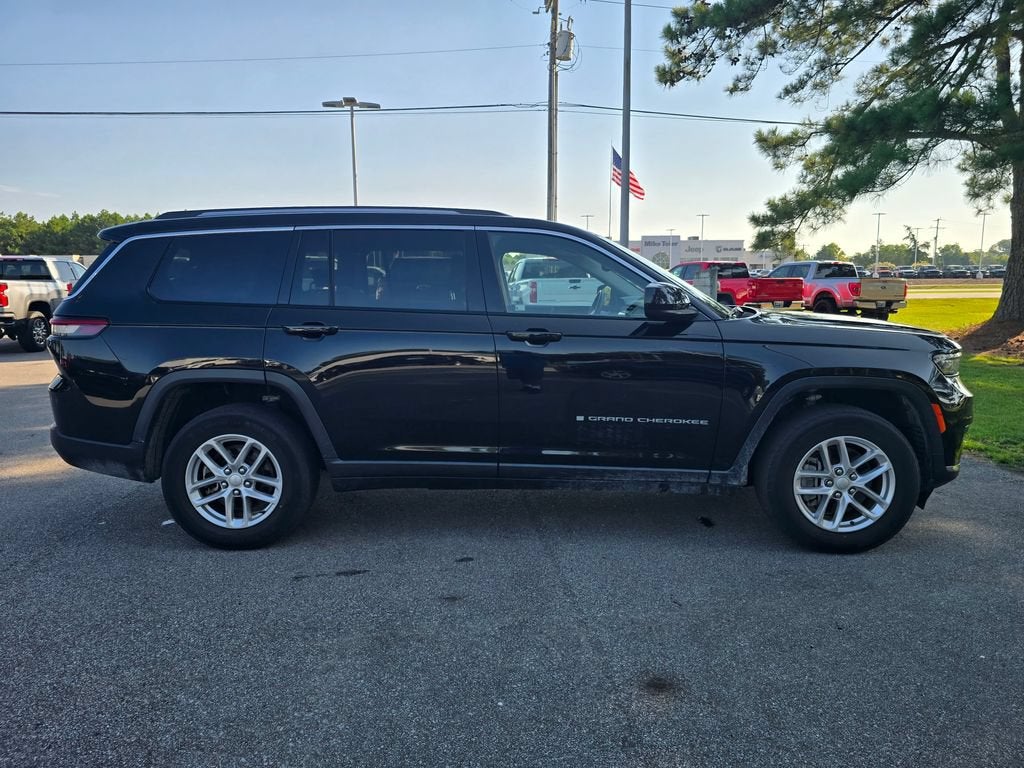 2022 Jeep Grand Cherokee L Laredo 4x2
