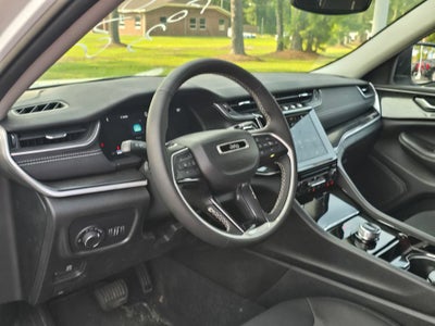 2023 Jeep Grand Cherokee L Laredo 4x4