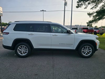 2023 Jeep Grand Cherokee L Laredo 4x4