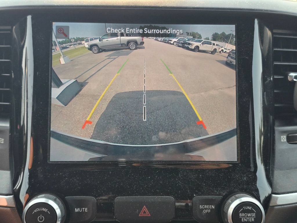 2022 RAM 1500 Big Horn Crew Cab 4x2 5'7" Box