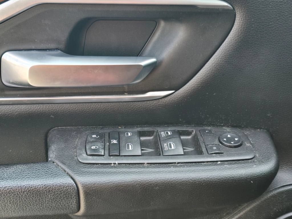 2022 RAM 1500 Big Horn Crew Cab 4x2 5'7" Box