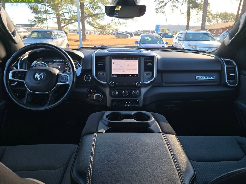 2022 RAM 1500 Big Horn Crew Cab 4x4 5'7" Box
