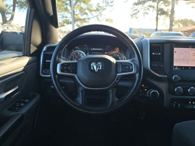 2022 RAM 1500 Big Horn Crew Cab 4x4 5'7" Box