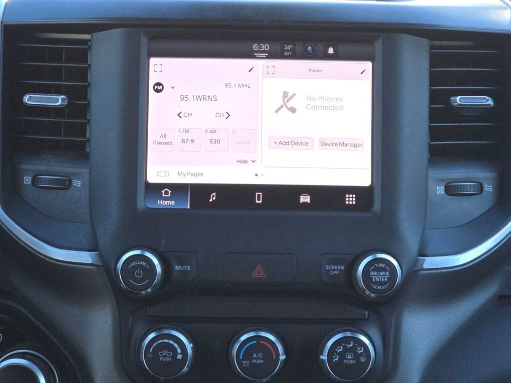 2022 RAM 1500 Big Horn Crew Cab 4x4 5'7" Box