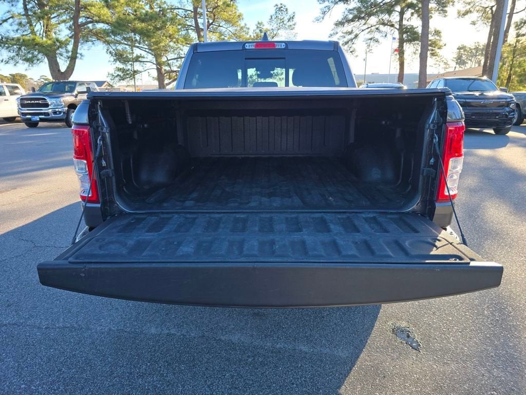 2022 RAM 1500 Big Horn Crew Cab 4x4 5'7" Box