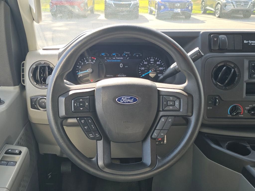 2023 Ford E-Series Cutaway E-350