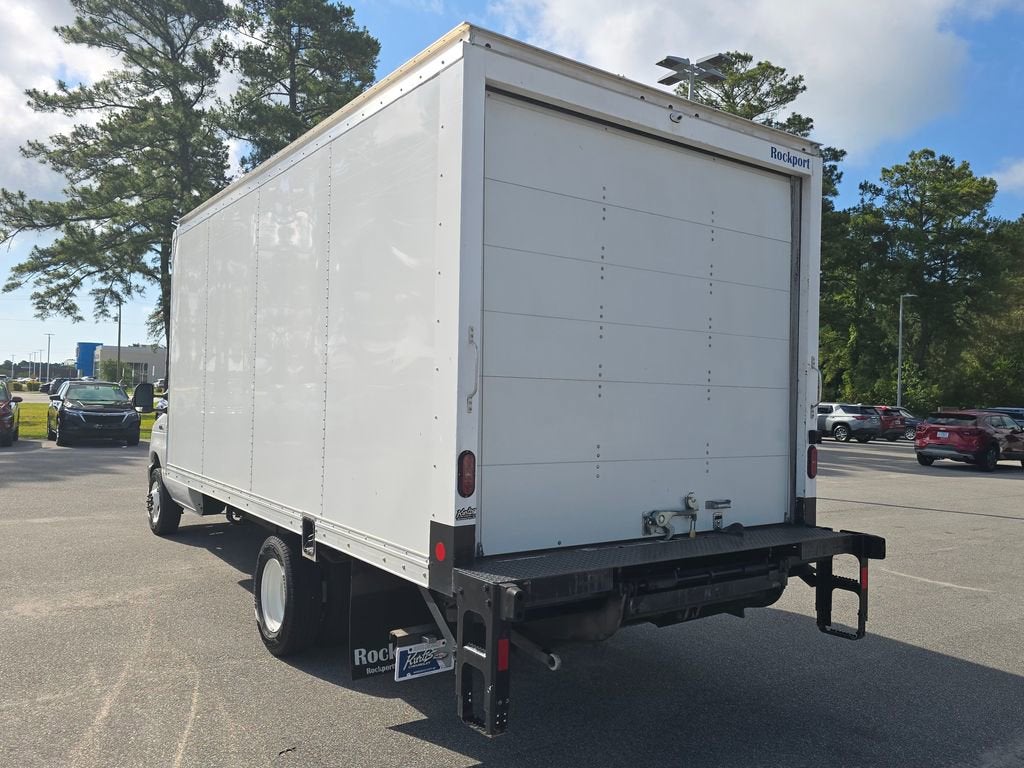 2023 Ford E-Series Cutaway E-350