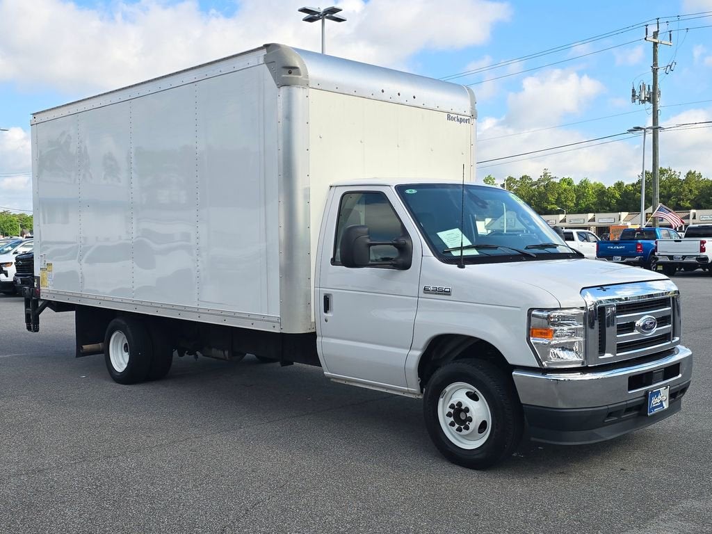 2023 Ford E-Series Cutaway E-350
