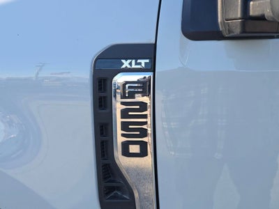 2025 Ford Super Duty F-250 SRW XL