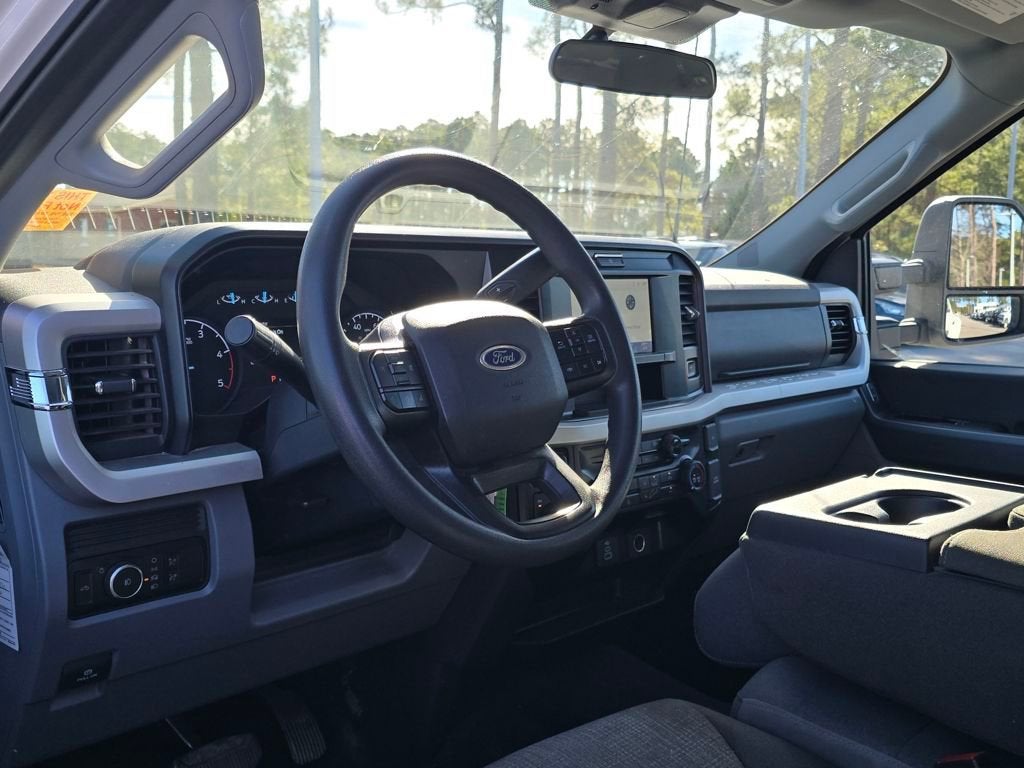 2025 Ford Super Duty F-350 DRW XL