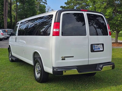2025 Chevrolet Express Passenger 1LT
