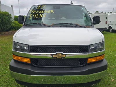2025 Chevrolet Express Passenger 1LT