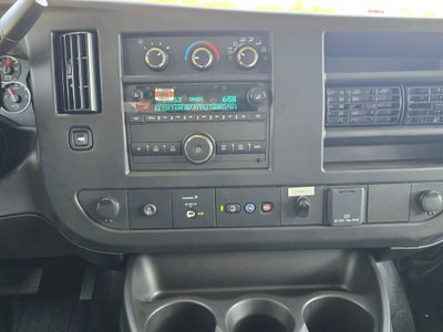 2025 Chevrolet Express Cutaway 3500 1WT