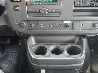 2025 Chevrolet Express Cutaway 3500 1WT