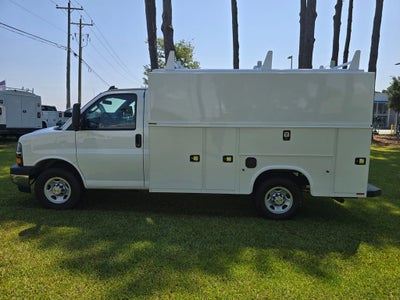 2025 Chevrolet Express Cutaway 3500 1WT