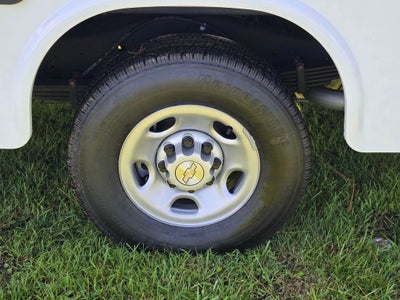 2025 Chevrolet Express Cutaway 3500 1WT