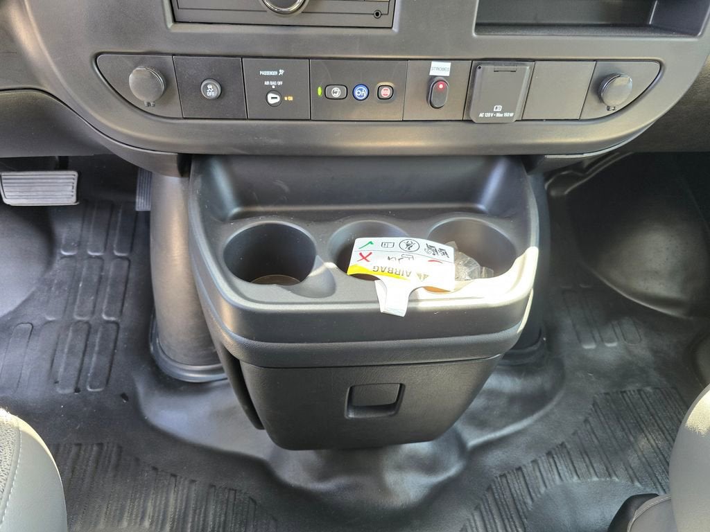 2025 Chevrolet Express Cutaway 3500 1WT