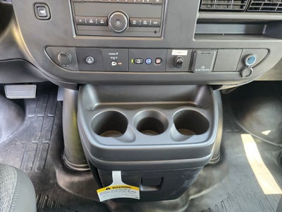 2025 Chevrolet Express Cutaway 3500 1WT