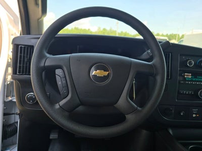 2025 Chevrolet Express Cutaway 3500 1WT