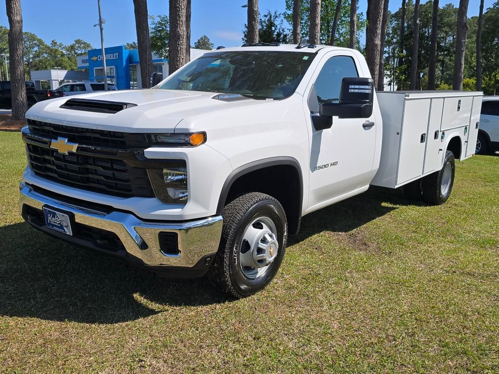 2025 Chevrolet Silverado 3500 HD Chassis Cab Work Truck
