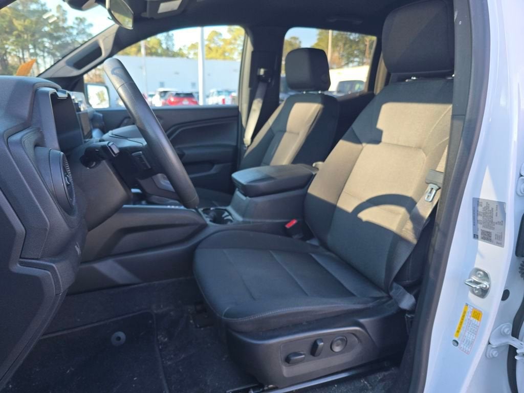 2024 Chevrolet Colorado WT