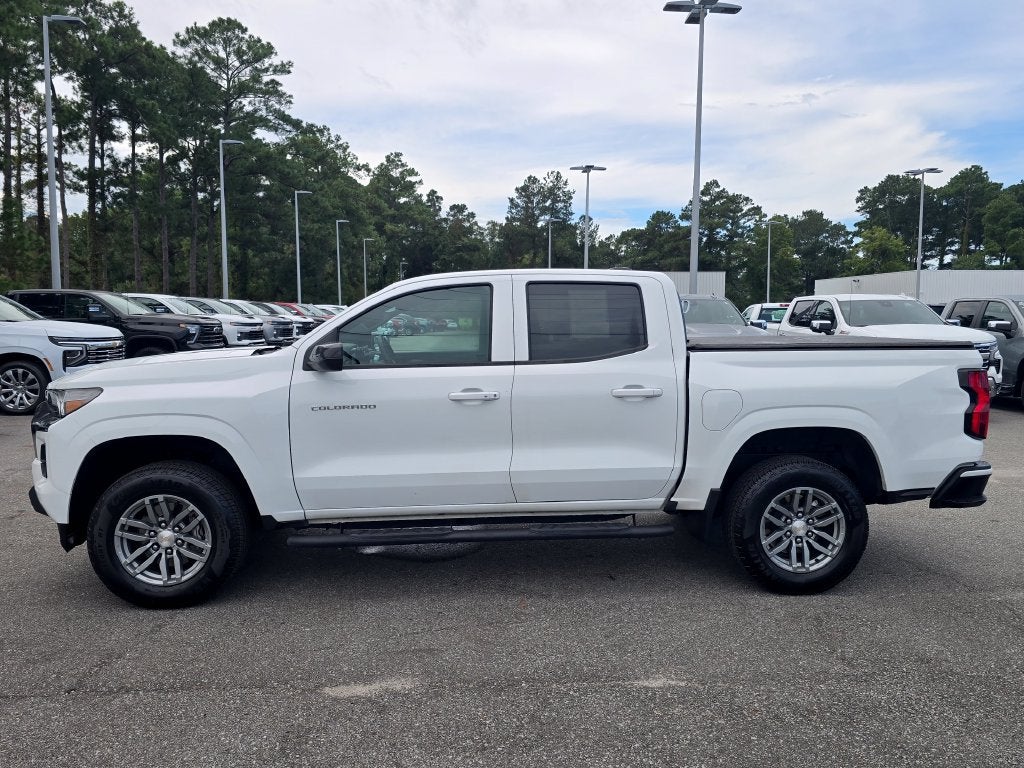 2025 Chevrolet Colorado WT/LT