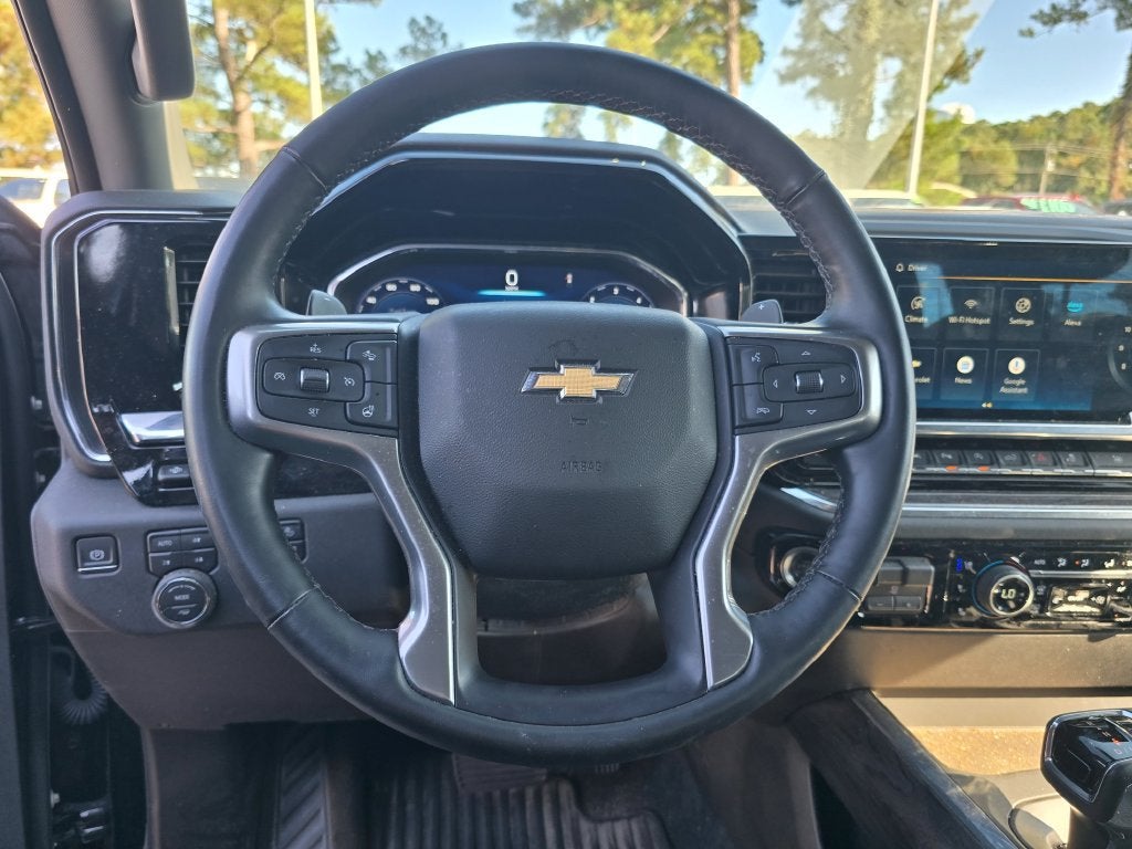 2025 Chevrolet Silverado 1500 LTZ - Photo 13